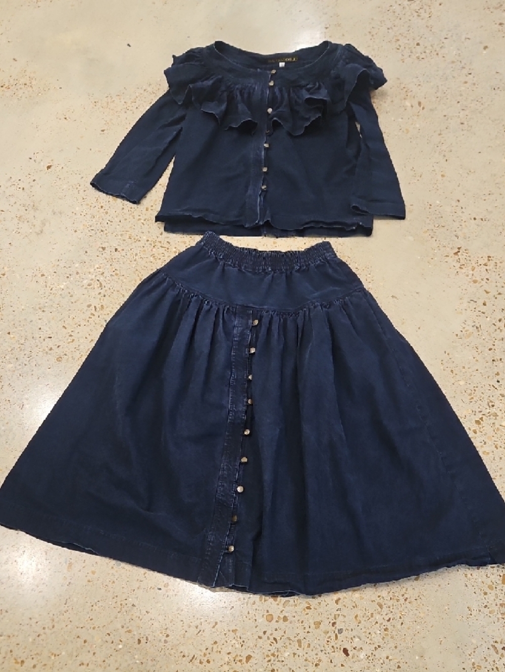 Jan Barboglio Navy Button-Front Top with Matching Skirt. Size 12 - Picture 3 of 5